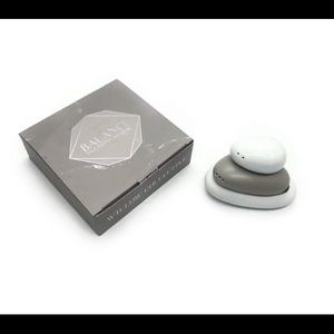 Salt & Pepper Shaker Rock Set 🪨